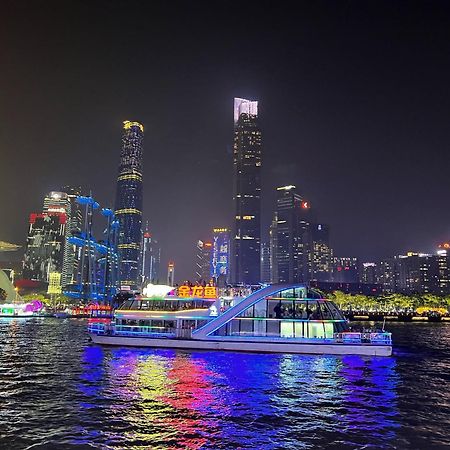 Doubletree By Hilton Guangzhou-Free Shuttle Bus To Canton Fair Complex & Overseas Buyer Registration Services During Canton Fair Period Exteriér fotografie