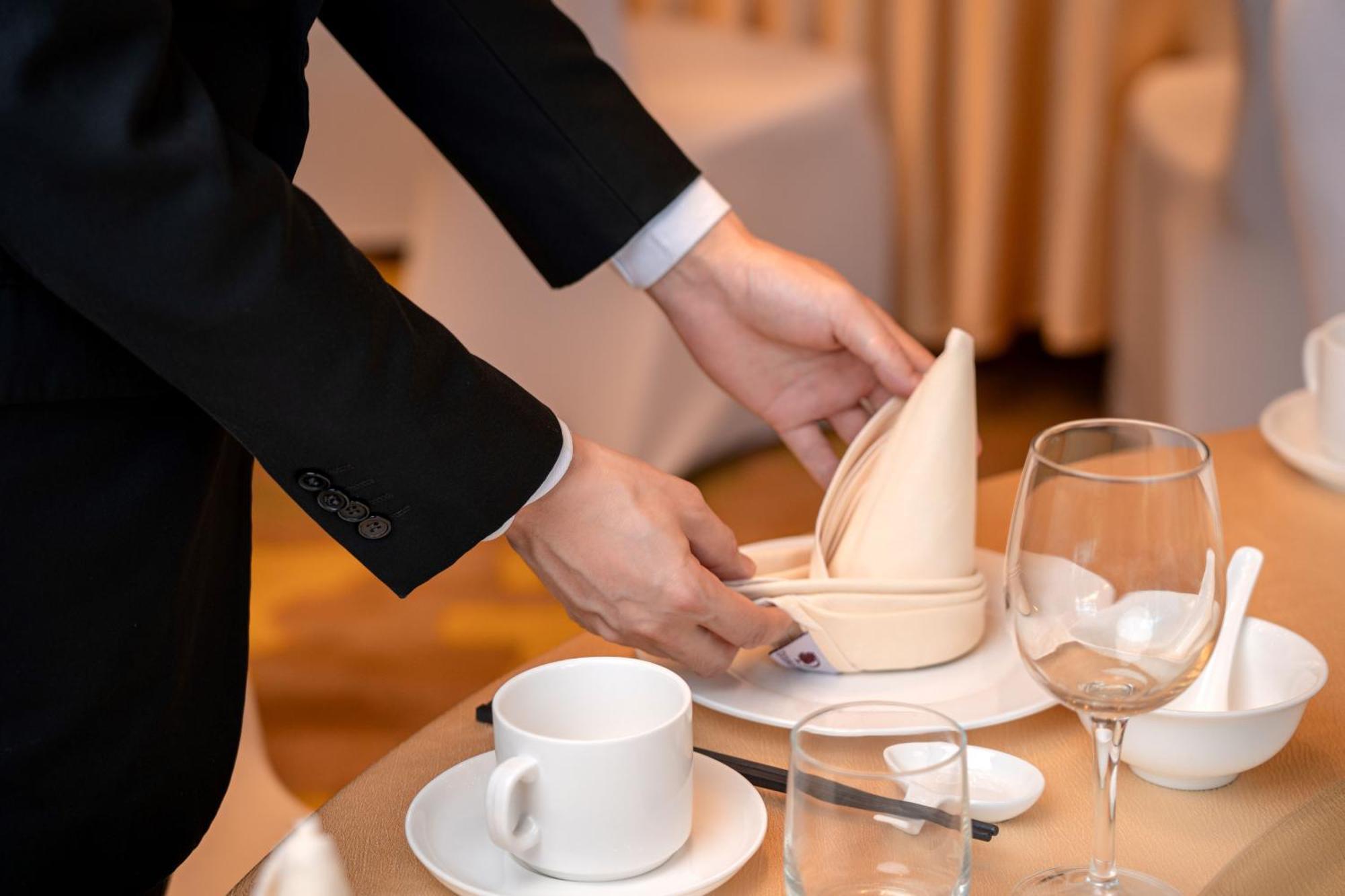 Doubletree By Hilton Guangzhou-Free Shuttle Bus To Canton Fair Complex & Overseas Buyer Registration Services During Canton Fair Period Exteriér fotografie