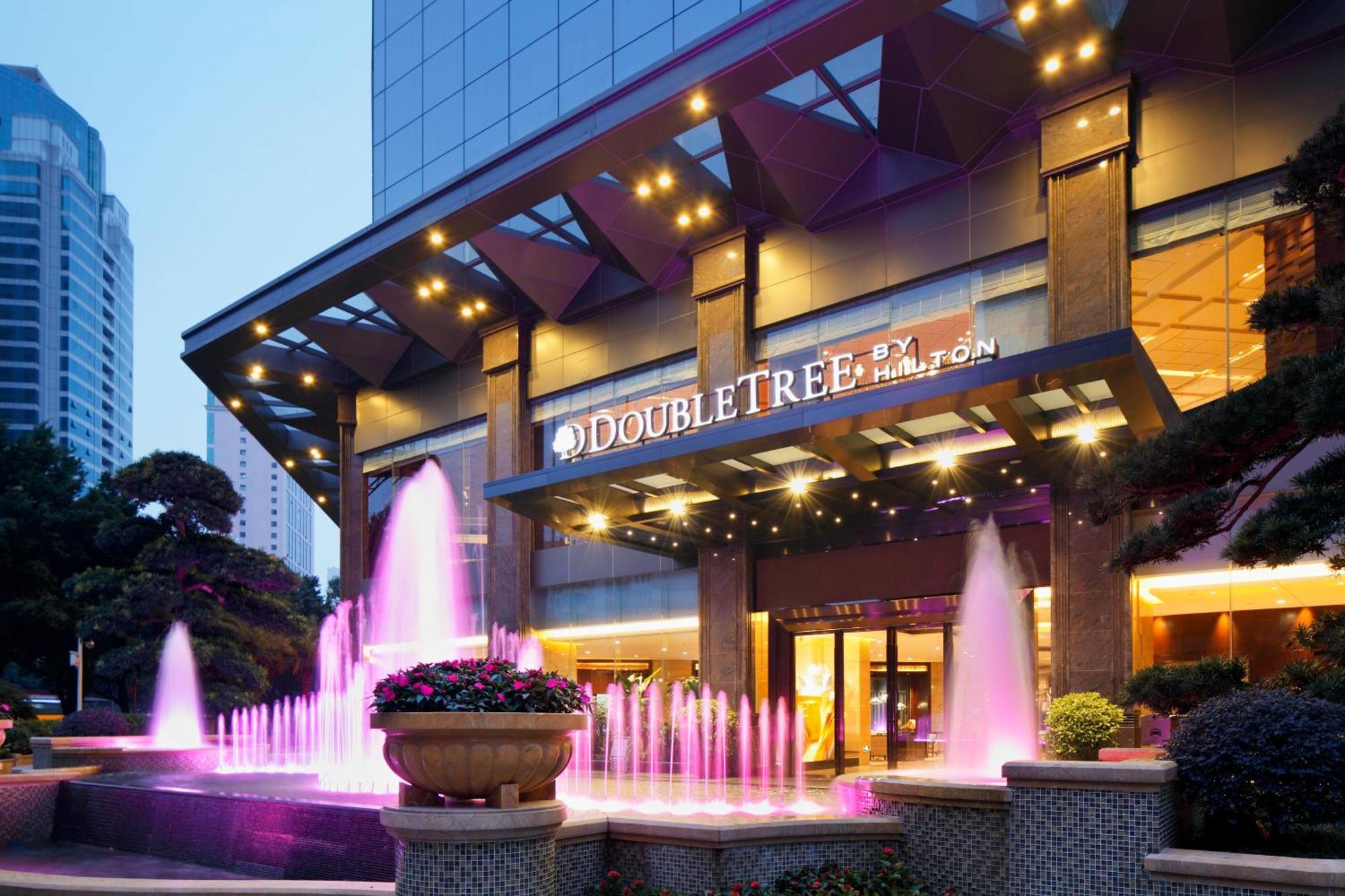 Doubletree By Hilton Guangzhou-Free Shuttle Bus To Canton Fair Complex & Overseas Buyer Registration Services During Canton Fair Period Exteriér fotografie
