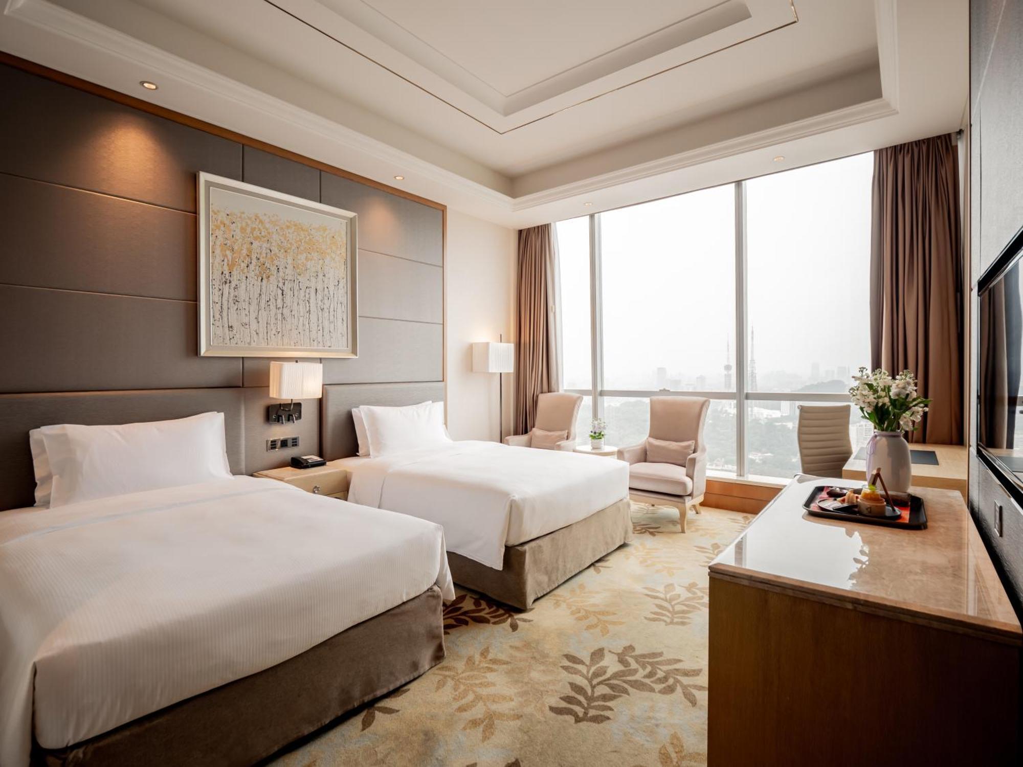 Doubletree By Hilton Guangzhou-Free Shuttle Bus To Canton Fair Complex & Overseas Buyer Registration Services During Canton Fair Period Exteriér fotografie